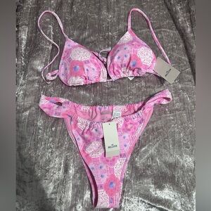 Hollister Pink and Purple Patterned Bikini